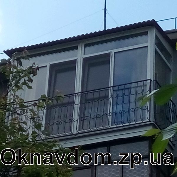 Французький балкон із розширенням плити з ковкою в Запоріжжі
